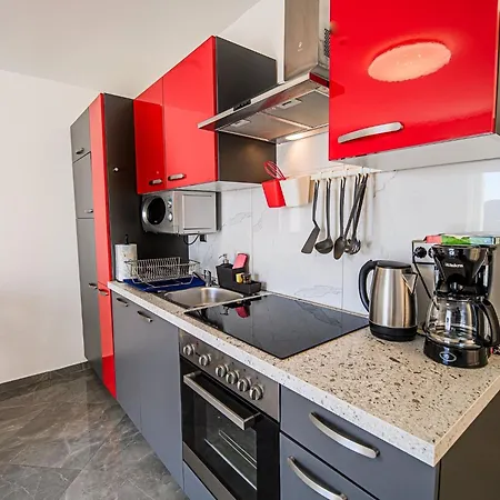 Sleek And Stylish With Sea View - Two Bedroom With Balcony *