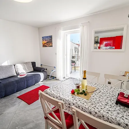Sleek And Stylish With Sea View - Two Bedroom With Balcony * Umag